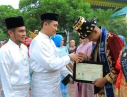 Upacara Hardiknas Labura Disertai Pemberian Penghargaan