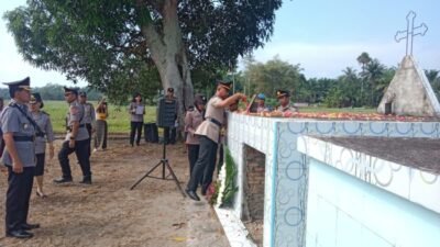 Polres Batubara Ziarah ke Makam Ipda Anumerta Martua Galingging