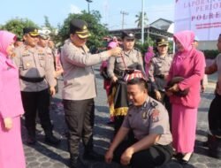 16 Personil Polres Batubara Naik Pangkat