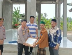 Kapolres Batubara Beri Bantuan Pesantren Al -Itqon, Membangun Santri Mengawal Faham Ahlusunah Waljamaah