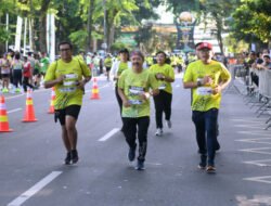 Bersama Ribuan Masyarakat di Medan Sekdaprov Sumut Lari 5K