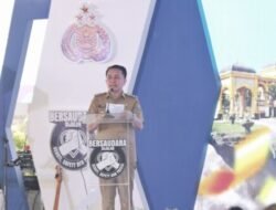 Gerakan 1000 Tanda Tangan Tertib di Jalan Sambut PON XXI