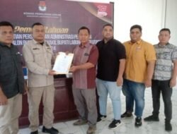 Hasil Pemeriksaan KPU Labura,Berkas Paslon Hendriyanto-Samsul Memenuhi Syarat