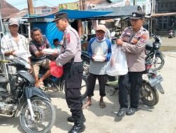 Kanit Binmas Polsek Medang Deras Berbagi ke Gojek dan Becak