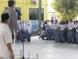 Polres Batubara Binluh di SMK Swasta Amir Hamzah