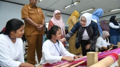 Tenun di Sumut Diharapkan Dorong Regenerasi Untuk Masa Depan