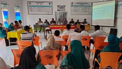 Polsek Labuhan Ruku Ajak Masyarakat Waspadai Berita Hoaks di Acara Pembinaan Kelurahan Terbaik