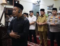 Forkopimda Batubara Serahkan Bantuan di Masjid Jami Bahar Zein
