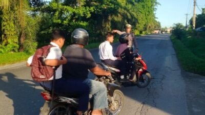Sat Lantas Polres Batubara Pengaturan Lalu Lintas di Titik Rawan Pelanggaran