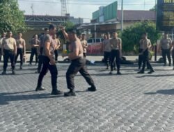 Samapta Batubara Latih Bela Diri,Borgol dan Tongkat T