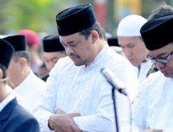 Gubernur Sumut Salat Iduladha di Deliserdang, Serahkan Sapi Kurban 800 Kg