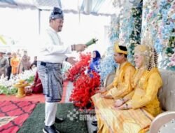 Bupati Baharuddin Rayakan Pernikahan Putrinya Bersama Rakyat