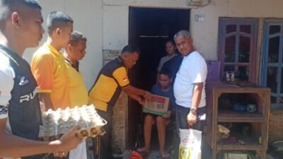 Polsek Labuhan Ruku Salurkan Bansos Untuk Kaum Dhuafa di Talawi