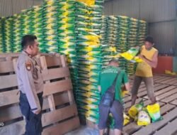 Polres Tebing Tinggi Salurkan 1 Ton Beras SPHP Untuk Warga