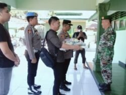 HUT TNI ke-80, Kapolsek Lima Puluh Kunjungi Koramil 03