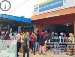 220 Warga Dolok Merawan Terima BLTS Kesra, Polisi Kawal Ketat