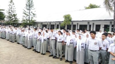 Pesan Keras Polri di SMK N 1 Pantai Cermin, Stop Bullying dan Tertib Lalu Lintas
