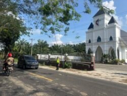 Sat Lantas Polres Batubara Perketat Pengamanan Jalan Lintas ke Gereja