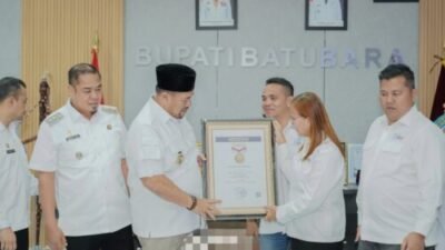 SMSI Sumut Nobatkan Bupati Batubara Sahabat Pers Indonesia