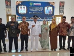 Kades Padang Sipirok Lantik Kaur TU dan Umum