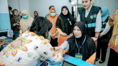 Semangat HKG PKK ke-54, Kahiyang Ayu Ajak Warga Labura Peduli Kesehatan