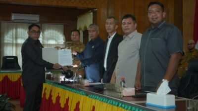 Wabup Asahan Hadiri Rapat Paripurna penyampaian Rekomendasi LKPJ 2025