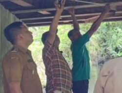 Camat Air Batu dan Kapolsek Tinjau Jembatan, Diduga Dirusak Oknum