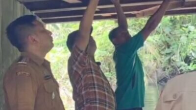 Camat Air Batu dan Kapolsek Tinjau Jembatan, Diduga Dirusak Oknum