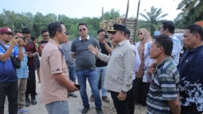 Wabup Asahan Tinjau Jalan Rusak, Pengusaha Kayu Diminta Patuhi Batas Muatan