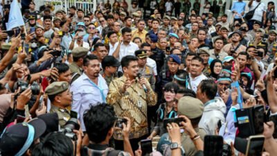 Di Hadapan Massa, Gubernur Sumut Janji Teruskan Aspirasi MBG ke Presiden