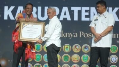 Pj Sekda Batubara Terima Penghargaan Kementerian Hukum RI