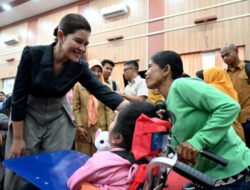 Pemprov Sumut Salurkan 62 Kursi Roda Untuk Anak Disabilitas di Simalungun
