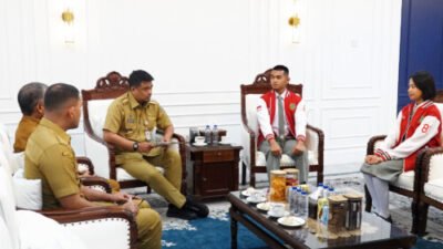Gubernur Lepas Dua Pelajar Sumut ke Paskibraka Nasional, Bekali Uang Rp10 Juta