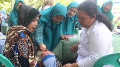 Ny Yusnila Tinjau Tiga Posyandu Asahan