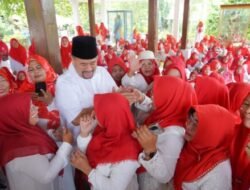 Batubara Festival Lagu Kebangsaan dan Sholawat