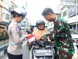 Sambut HUT ke-81 RI, Polres Tebing Tinggi Bagikan 3000 Bendera
