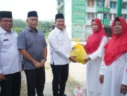 Hadiri Maulid Nabi di Kemenag Asahan, Wabup Serahkan Bantuan Kaum Duafa
