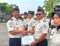 Lapas Labuhan Ruku Beri Penghargaan Pegawai Teladan