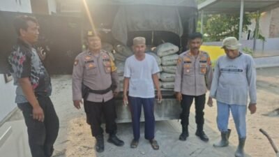 Polisi Ikut Bangun Masa Depan Anak di Medang Deras 