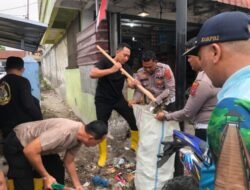 Kapolres Batubara Gotong Royong Massal di Tanjung Tiram