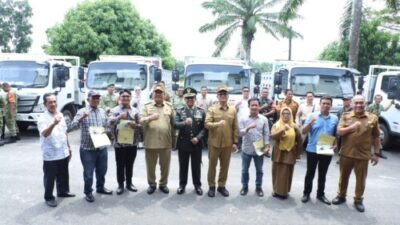 Pemkab Asahan Serahkan 27 Truk Untuk KDMP, 106 Koperasi Desa Siap Beroperasi