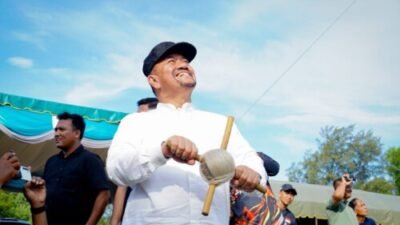 Festival Layang-Layang Batubara di Pantai Sejarah