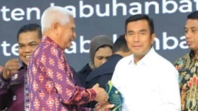 Pemkab Labura Pertahankan Predikat 6 Kali di KI Sumut Awards